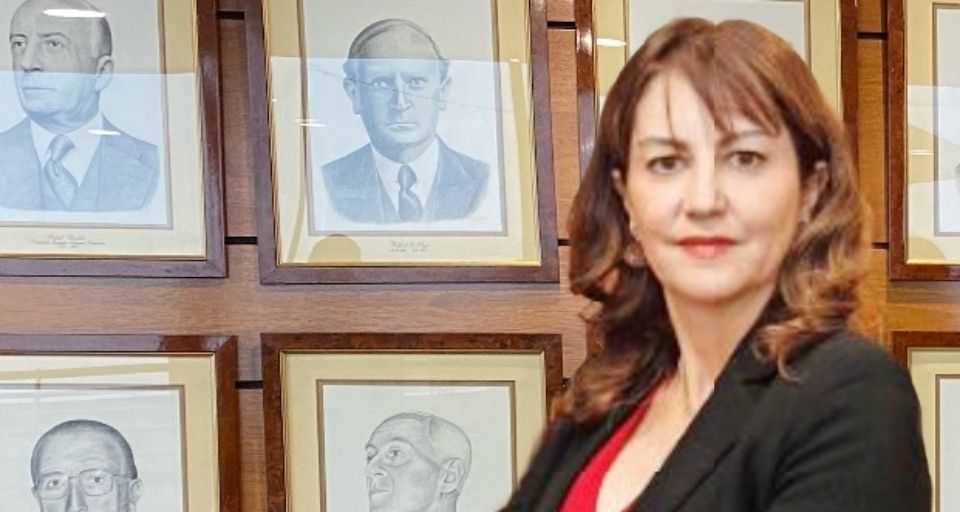 María Teresa Vial: “Si al comercio le dices que puede abrir ho...