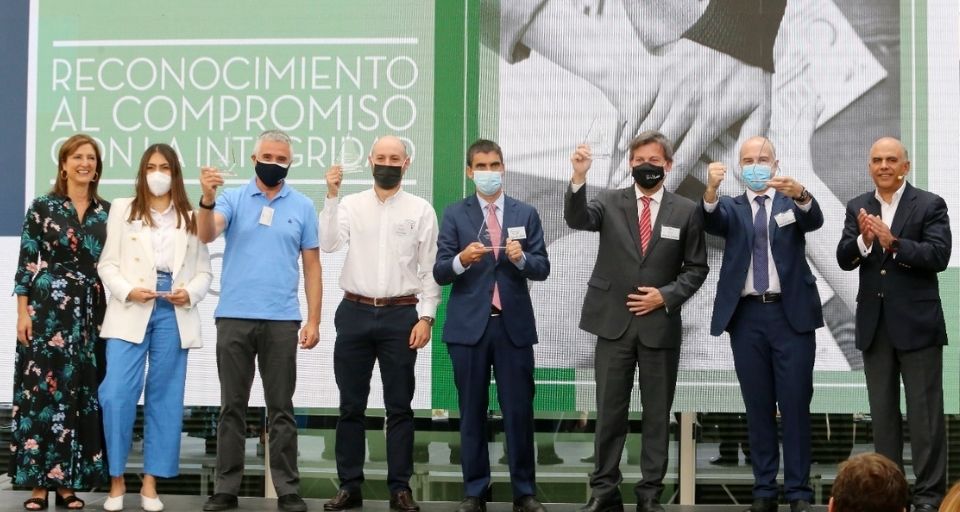 Cámara de Comercio de Santiago fue distinguida por FGE por su Co...