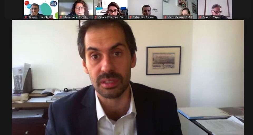 CCS plantea su colaboración al ministro de Economía en los desa...