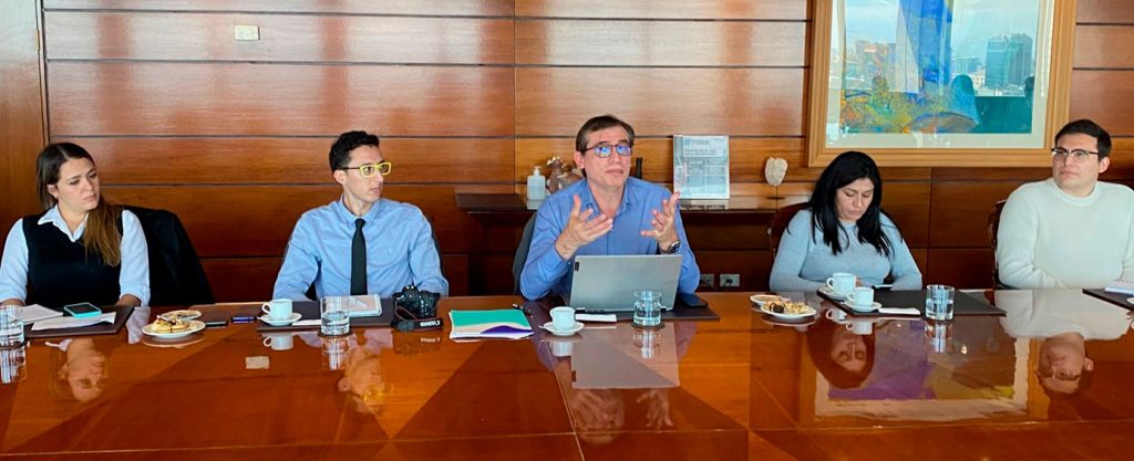 CCS se reúne con Delegación de Colombia para intercambiar ...