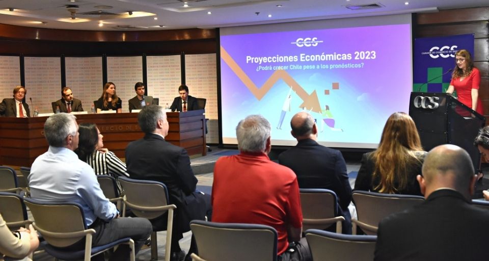 La visión de los gremios Agricultura, Minería y Turismo se...