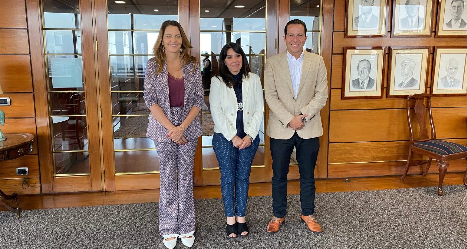 Directora Nacional de Aduanas participa en Comité de Comerc...