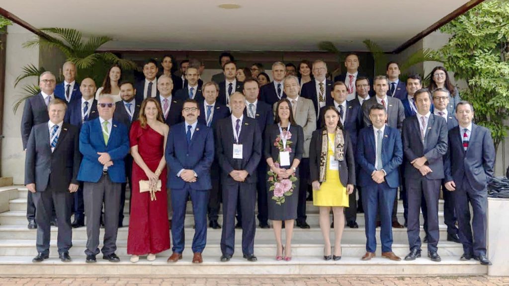 CCS y Sofofa se reunieron con autoridades y líderes empresa...