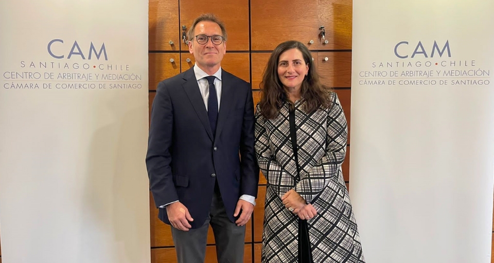 María Agnes Salah asume como nueva presidenta del CAM Santiago