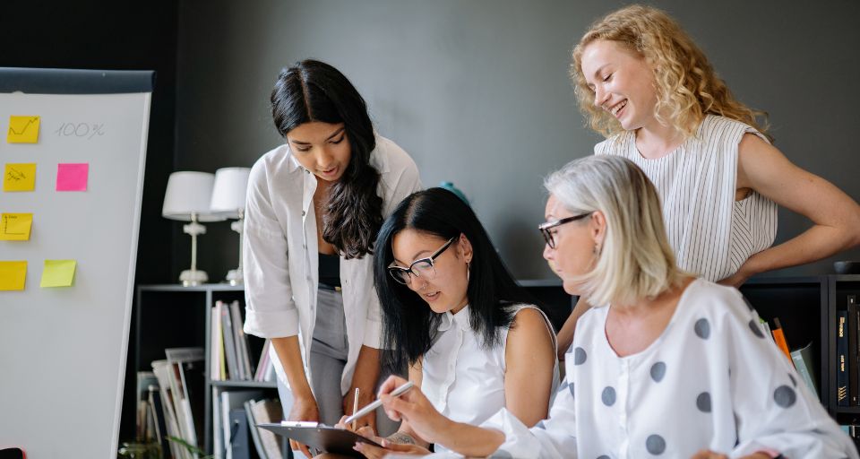 Aumenta la brecha de género en el desempleo, en mujeres llegó a...