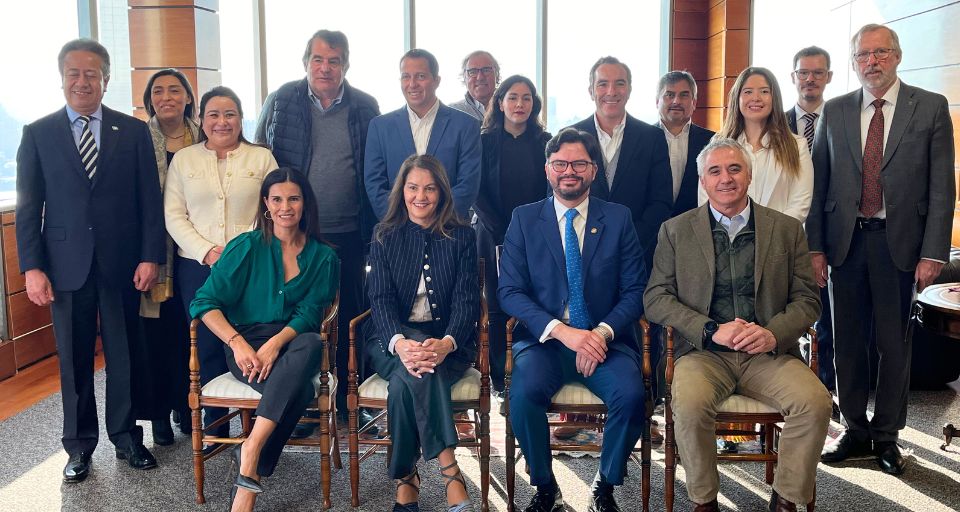 Empresarios se preparan para participar en Misión Empresari...