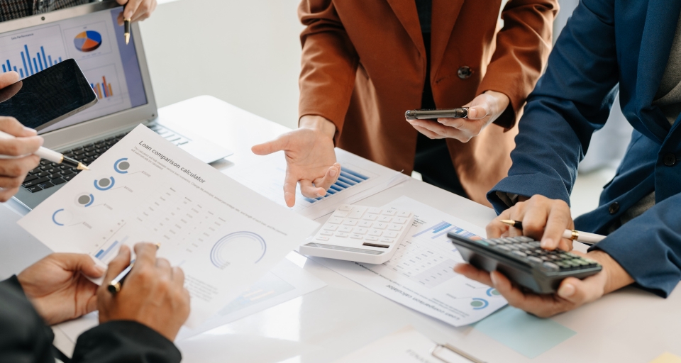 CONSULTORIO LABORAL: Bonos anuales y reliquidación