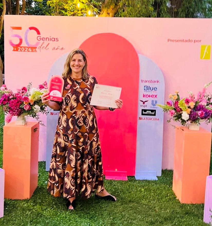 Gerenta de Sostenibilidad de la CCS recibe el premio “Genias 20...