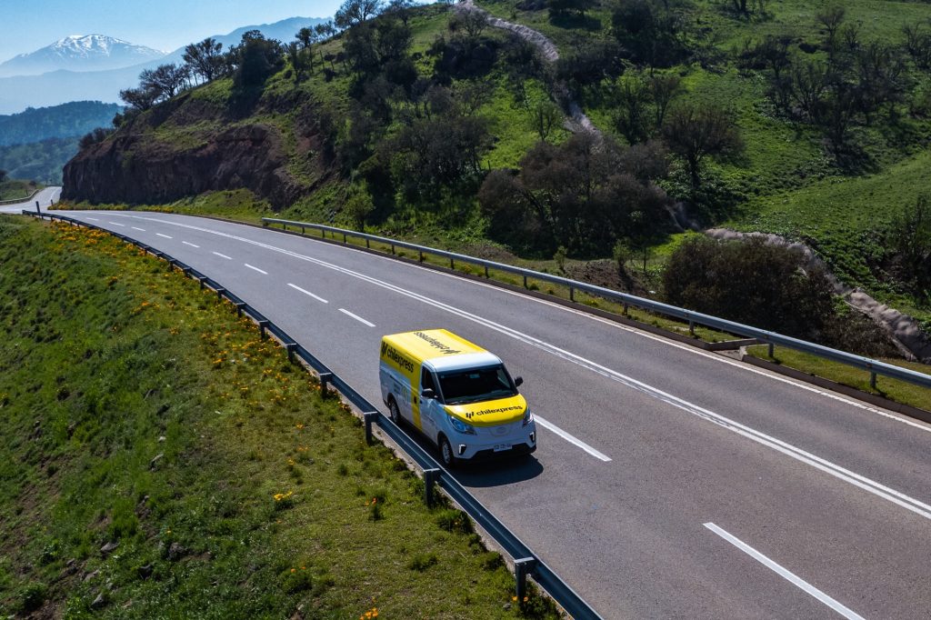 Chilexpress es la primera empresa logística de Chile en ten...