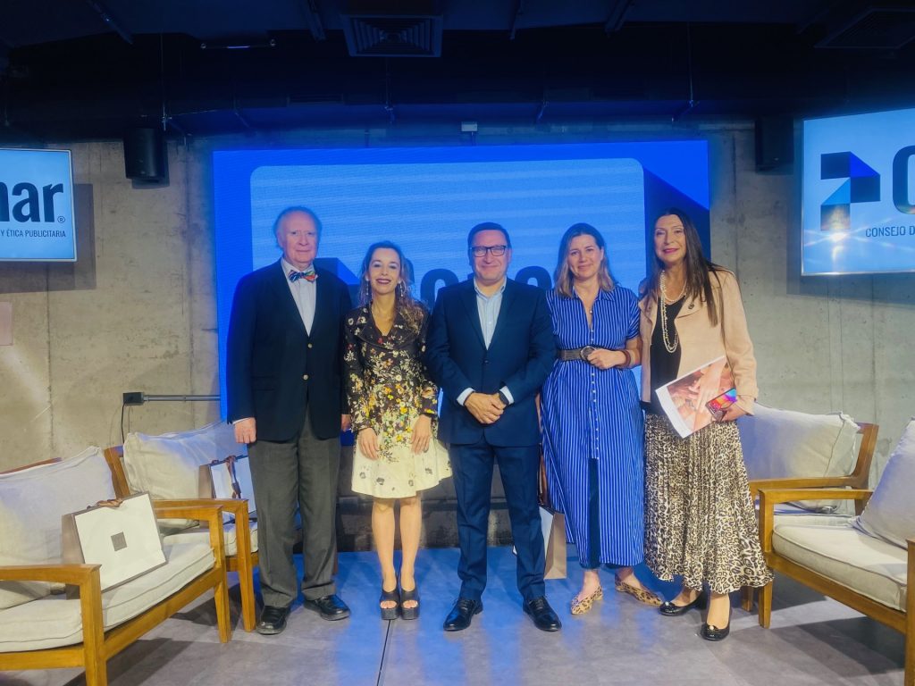 CCS destaca nueva edición del Código Chileno de Ética Publici...