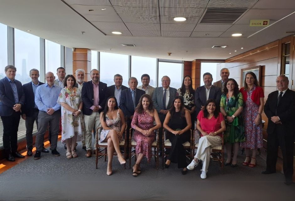 CCS organiza jornada de colaboración con Cámaras de Comercio Re...