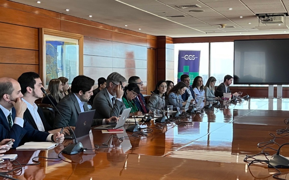 Comercio planteó sus preocupaciones al SERNAC sobre los impactos...