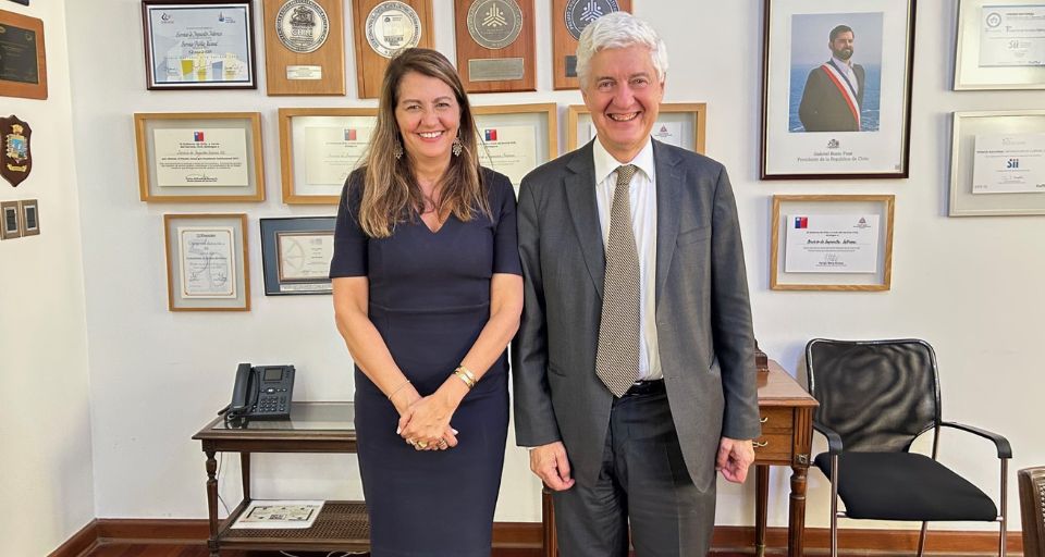 CCS y SII fortalecen colaboración tras reunión para abordar fis...