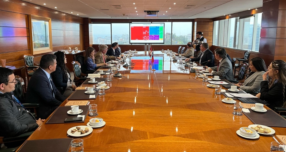 CCS se reúne con delegación de empresarios peruanos