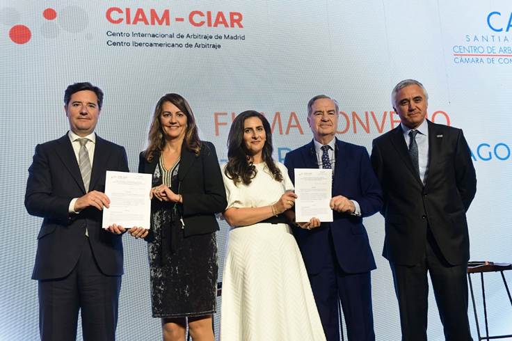 El CAM Santiago y CIAM-CIAR celebran alianza para desarrollar de ...